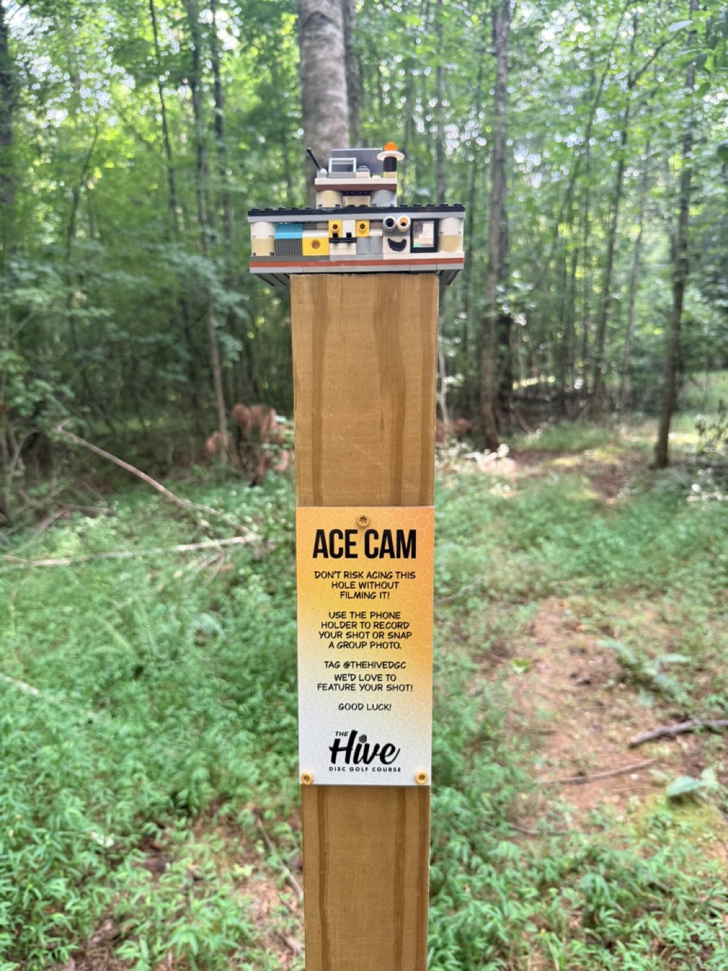 The Hive Ace Cam phone holder and instructions